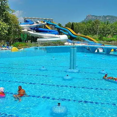 Otel Aura 3*
